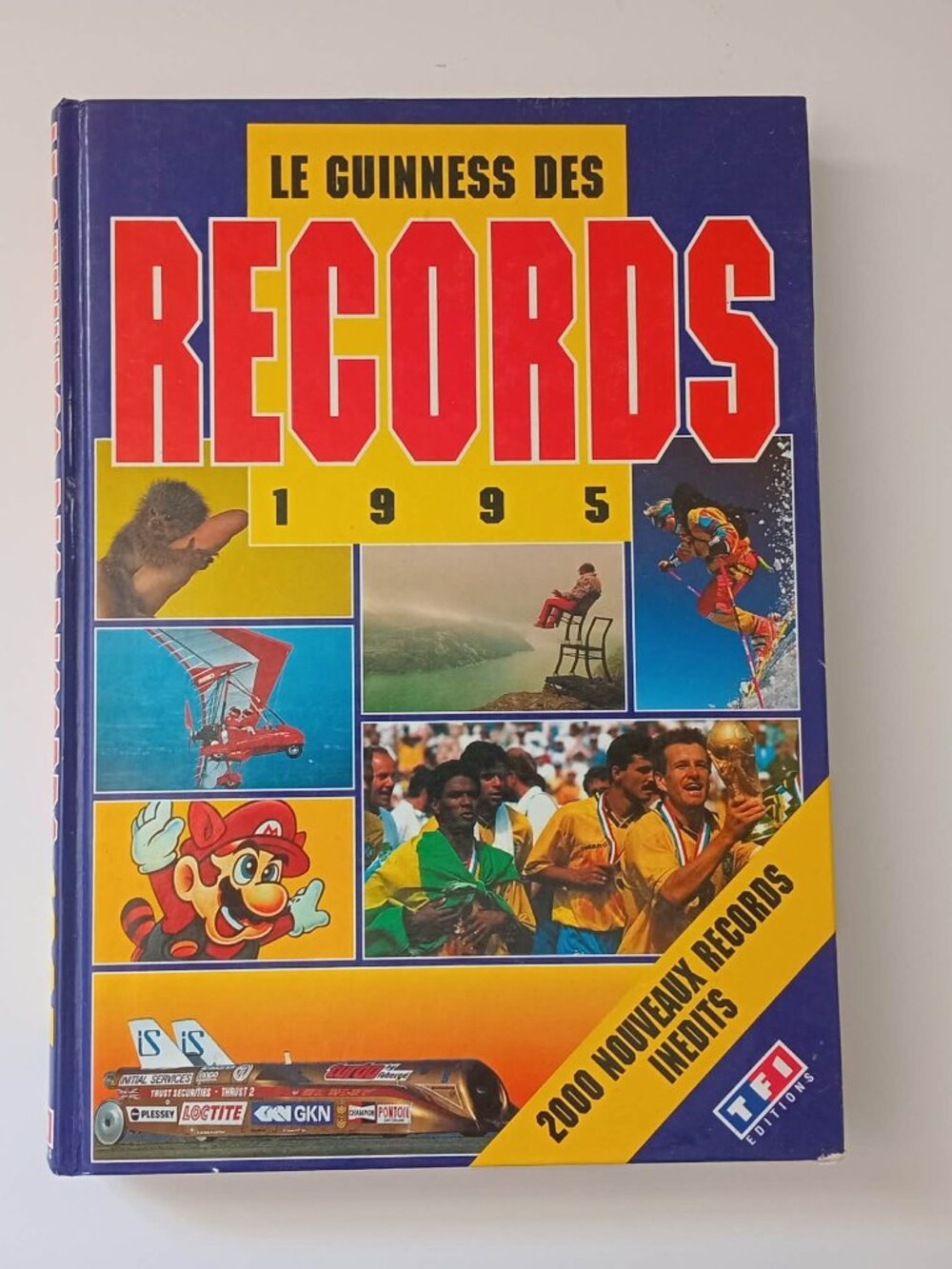 Le Guinness des Records 1995 French Edition Hardcover Vintage Reference Book